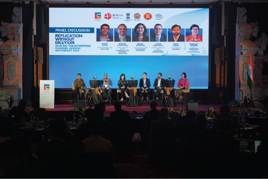 Group photo at GATES SOUTHEAST ASIA ENTERPRISE TECH CHANNEL SUMMIT